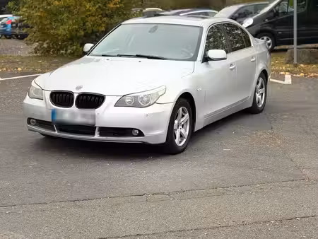 BMW Série 5 520i 2.2 170