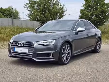 Audi A4 S4 V6 3.0 TFSI 354 quattro
