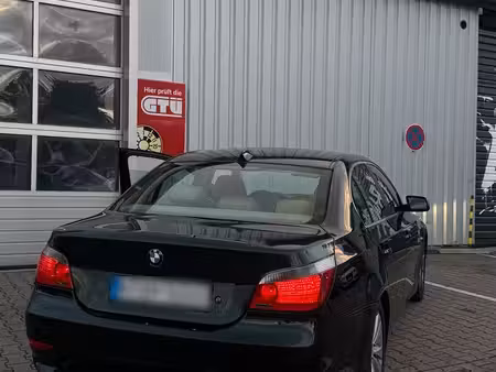 BMW Série 5 530d 3.0 218