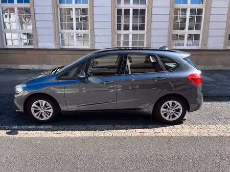 BMW Série 2 220d 2.0 190