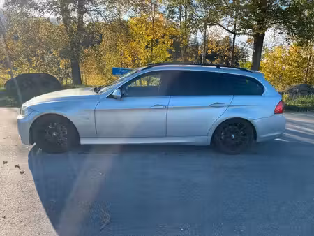 BMW Série 3 325i 218