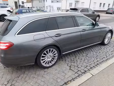 Mercedes-Benz Classe E E 200