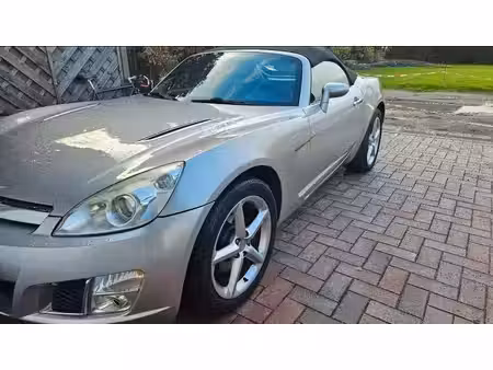 Opel GT 2.0 T 264