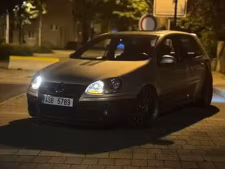 Volkswagen Golf GTI 2.0 TSI