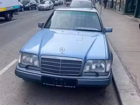 Mercedes-Benz Classe E E 220