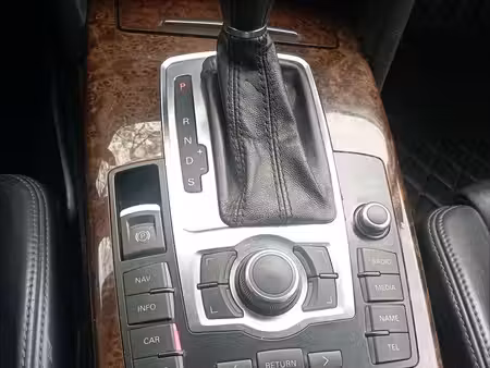 Audi A6 quattro