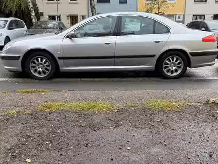 Peugeot 607 2.2 HDi 136