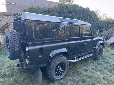 Land Rover Defender 2.4 122 4x4
