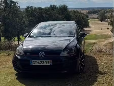Volkswagen Golf GTI 2.0 TSI 230 Performance