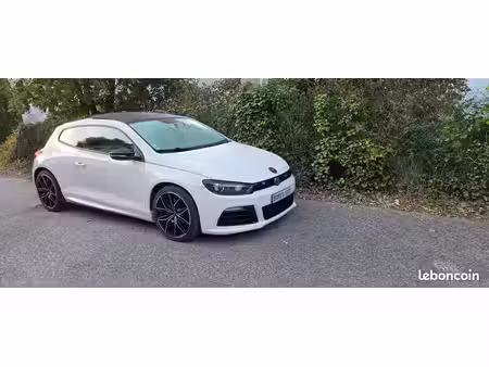 Volkswagen Scirocco R 2.0 TSI 265