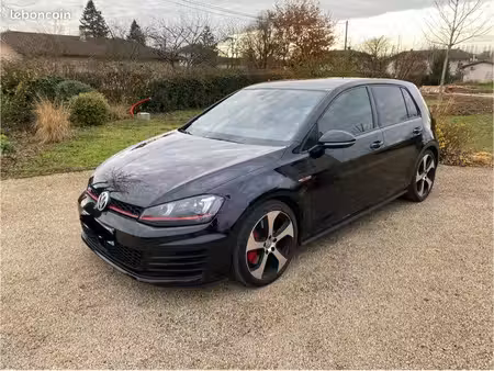 Volkswagen Golf GTI 2.0 TSI 230 Performance