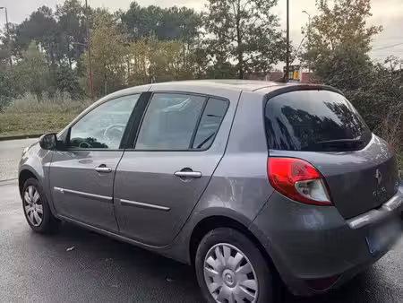 Renault Clio 1.5 dCi 85 TomTom