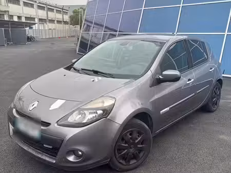 Renault Clio 1.2 TCe 100 TomTom