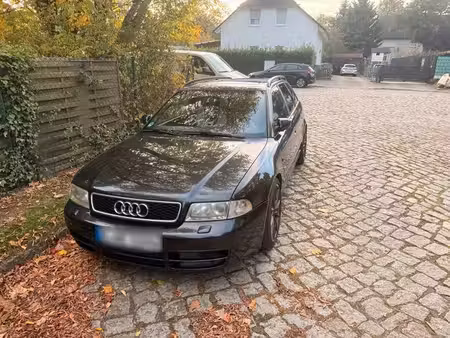 Audi A4 S4 V6 2.7 T 265 quattro