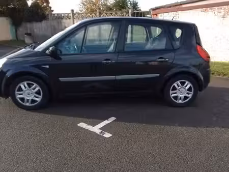 Renault Scénic 1.9 dCi 130