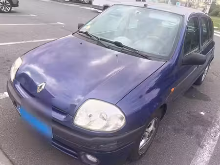 Renault Clio 1.4 98