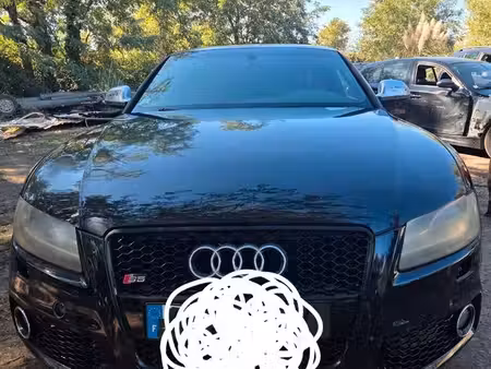Audi A5 S5 V8 4.2 FSI 354 quattro