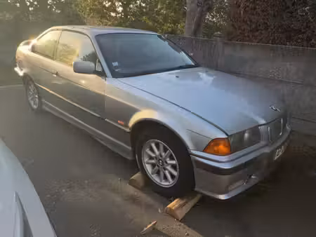 BMW Série 3 320i 2.0 150