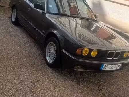 BMW Série 5 525TDS 2.5 143