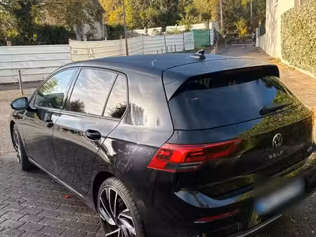 Volkswagen Golf 1.0 TSI 110