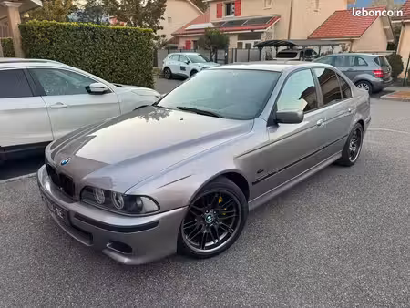 BMW Série 5 540i V8 4.4 286