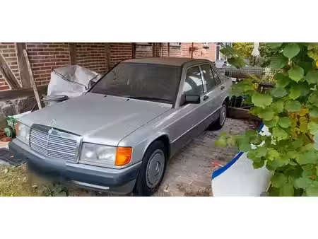 Mercedes-Benz 190 