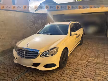 Mercedes-Benz Classe E E 200 2.1 136