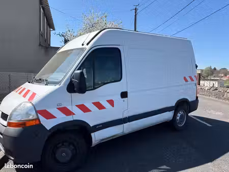 Renault Master 2.5 dCi 100