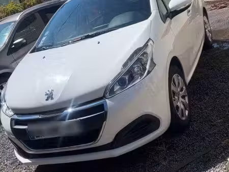 Peugeot 208 1.6 THP 208