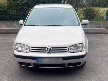 Volkswagen Golf 1.6