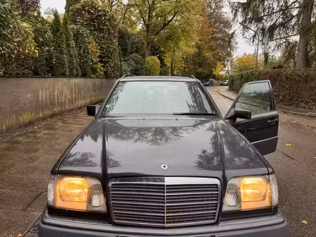 Mercedes-Benz Classe E E 220
