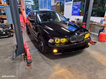 BMW Série 5 540i V8 4.4 286