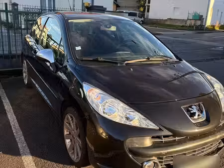 Peugeot 207 RC 1.6 THP 175