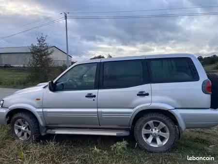 Nissan Terrano V6 3.0 154 4x4
