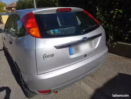 Ford Focus 1.6 100
