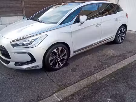 DS 5 2.0 HDi 160