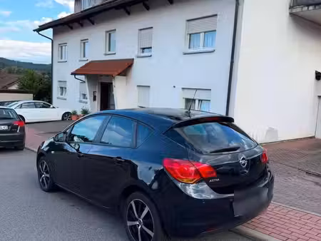 Opel Astra 