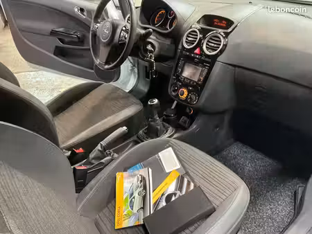 Opel Corsa 1.4 100