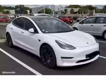 Tesla Model 3 Performance 482 PUP 4x4