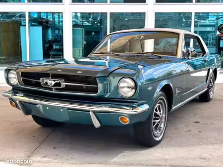 Ford Mustang Base