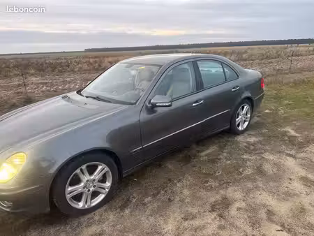 Mercedes-Benz Classe E E 280 V6 3.0 CDI 190