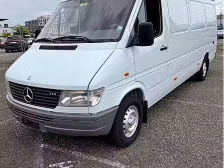 Mercedes-Benz Sprinter