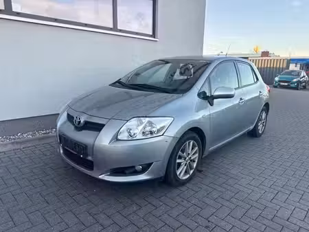 Toyota Auris 1.6 124