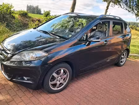 Honda FRV 2.2 TDI 140
