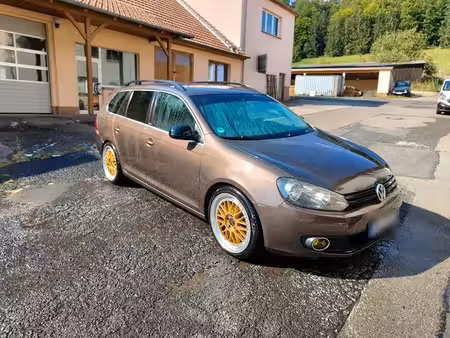 Volkswagen Golf 1.6 TDI 105