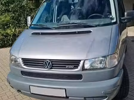 Volkswagen Transporter T4 2.5 TDI 102