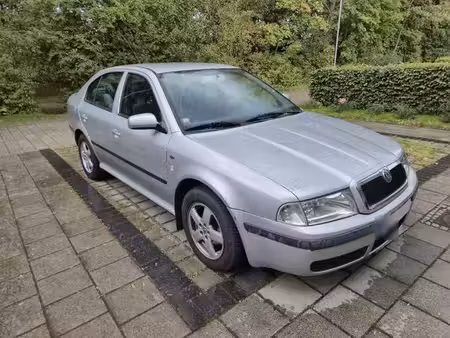 Škoda Octavia 1.6 102