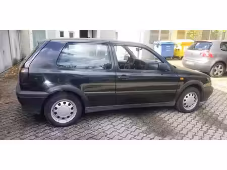 Volkswagen Golf GT 1.8 90
