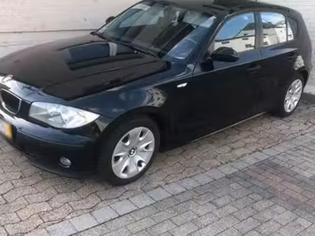 BMW Série 1 118d 2.0 122