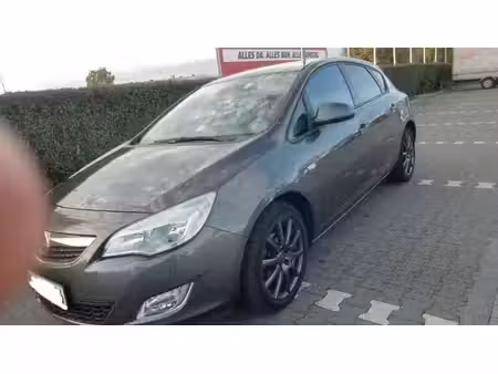 Opel Astra 1.4 140 Edition
